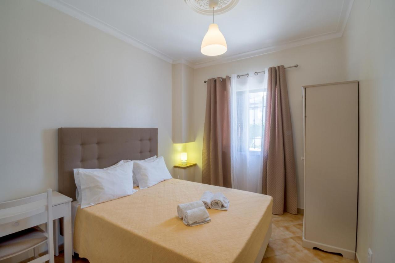 Apartamentos Pinto Quarteira Bagian luar foto
