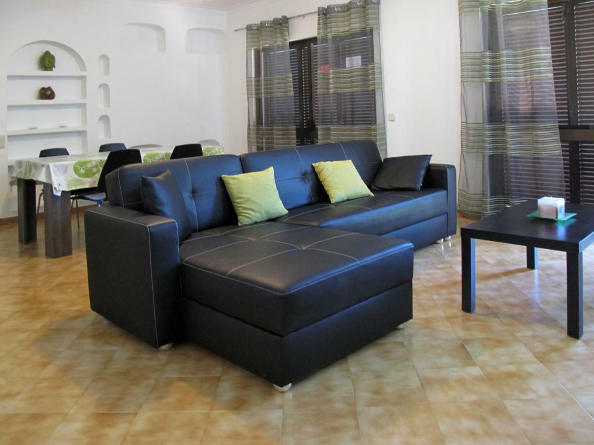 Apartamentos Pinto Quarteira Bagian luar foto